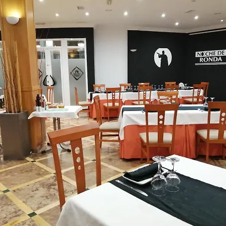 Aparthotel Noche De Ronda Cazorla