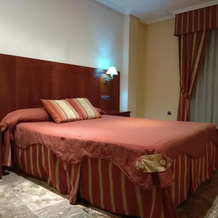 Noche De Ronda Apartahotel 3*